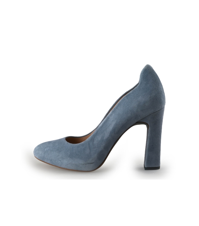 Unisa pumps