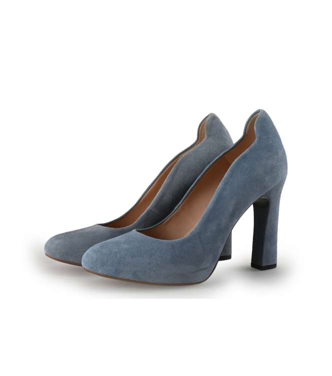 Unisa pumps