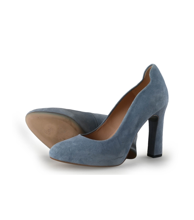 Unisa pumps