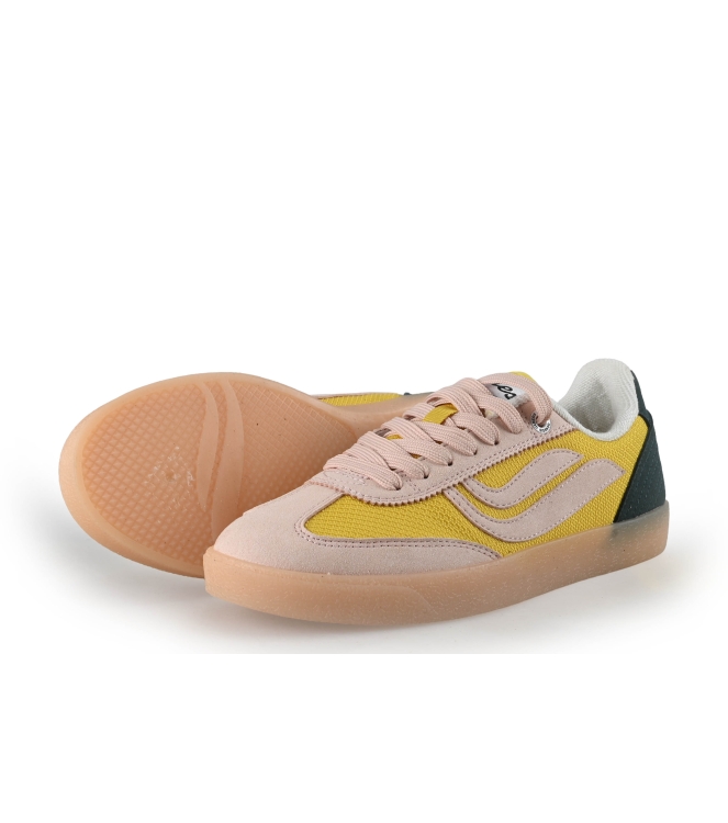 Genesis Sneaker