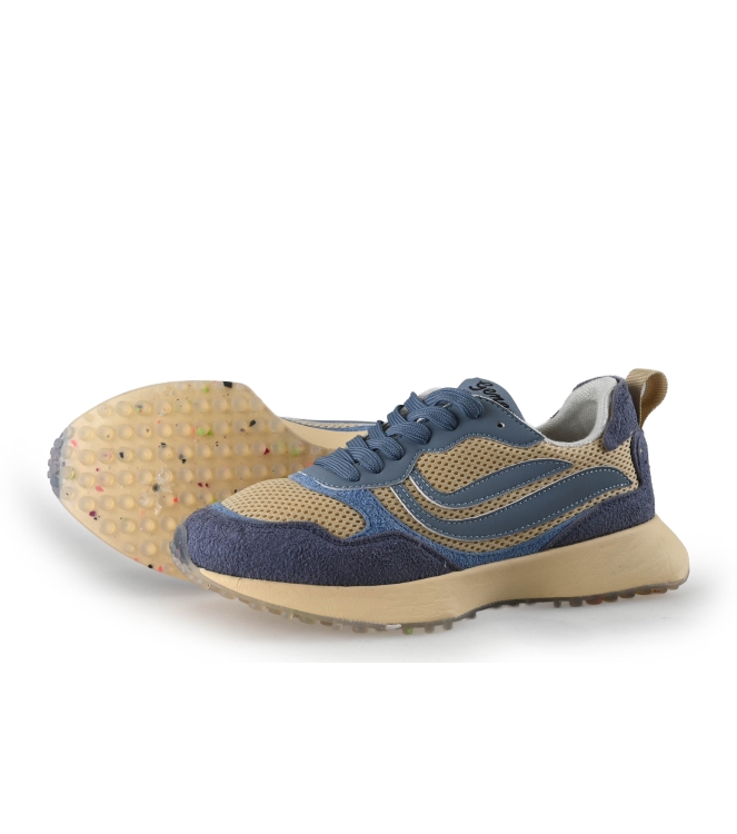 Genesis Sneaker
