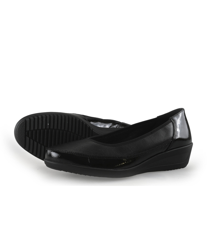 Ara Slip-ons