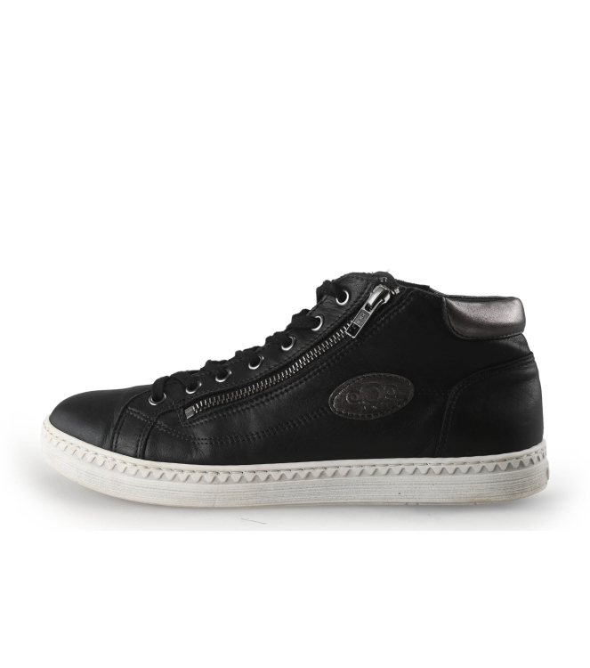 AQA Sneaker