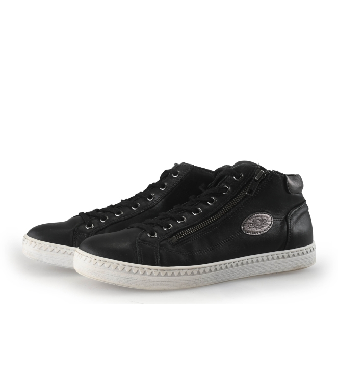 AQA Sneaker