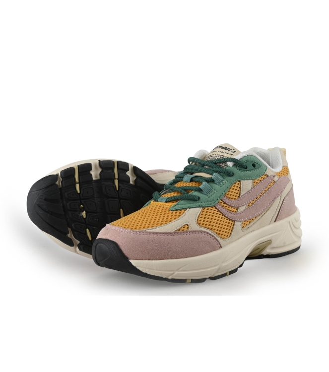 Genesis Sneaker