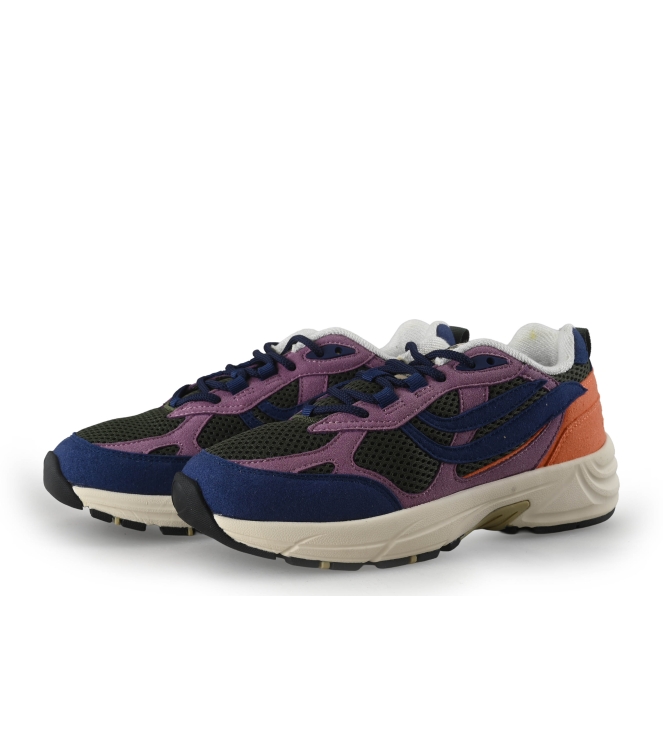 Genesis Sneaker
