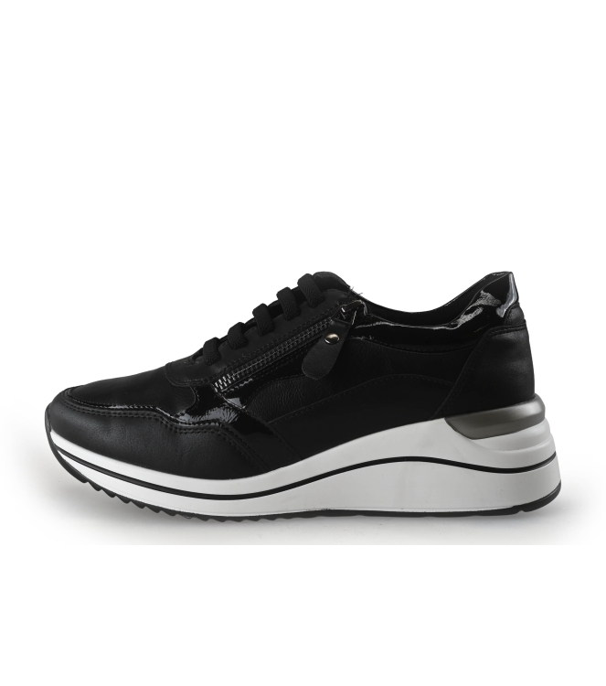 Charmosa Sneaker