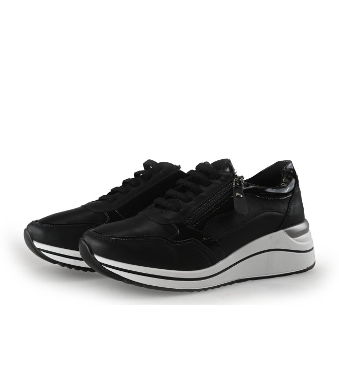 Charmosa Sneaker