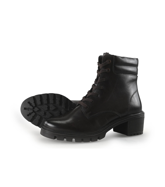 We Schnürstiefel