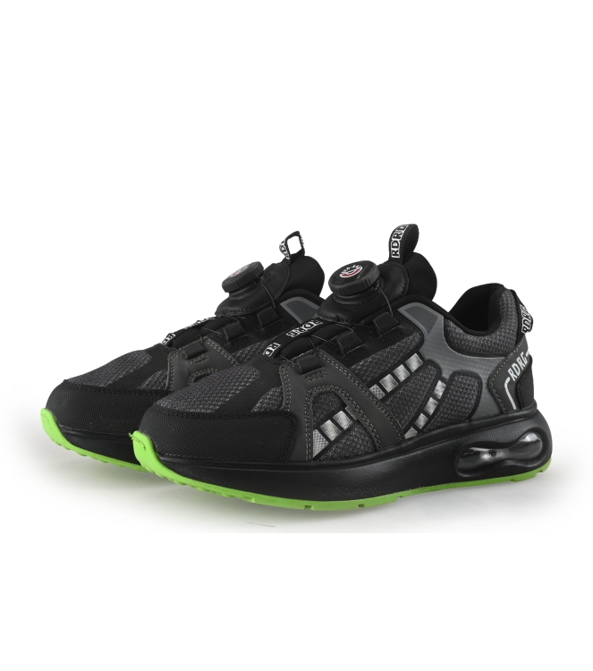 Red-Rag Sneaker
