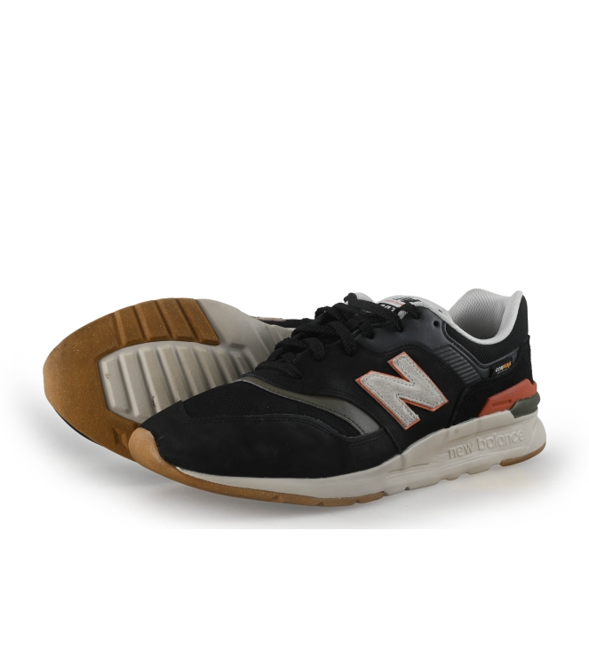 New Balance Sneaker