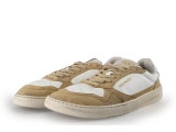 Ohne Sneaker