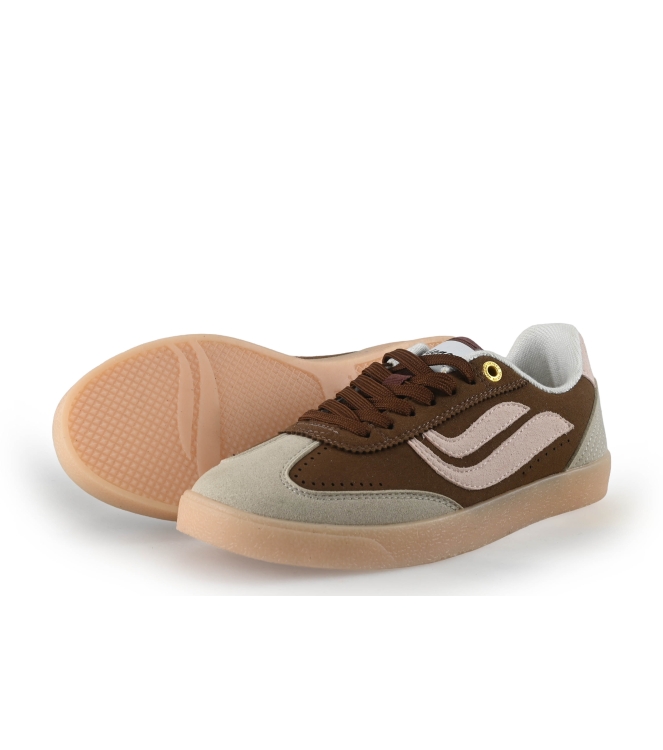 Genesis Sneaker