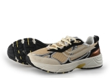 Genesis Sneaker