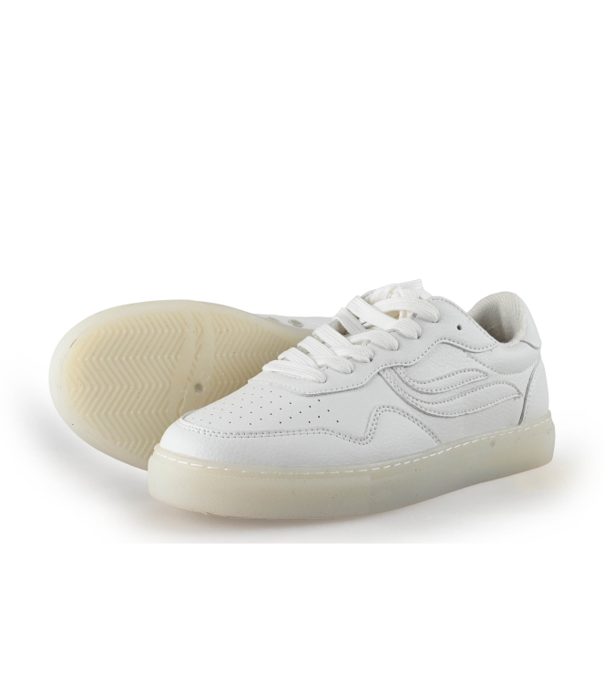 Genesis Sneaker