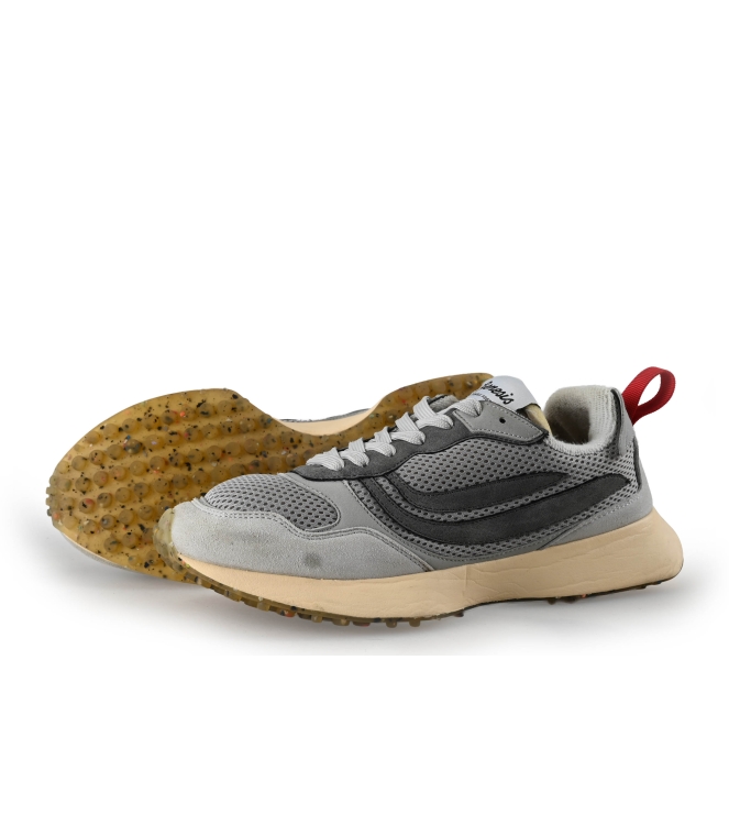 Genesis Sneaker