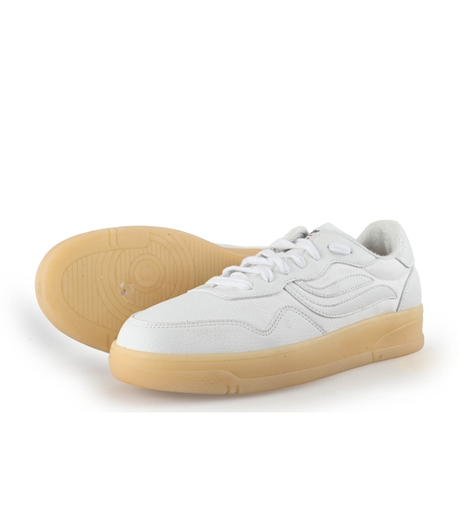 Genesis Sneaker