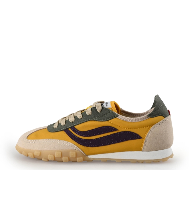 Genesis Sneaker