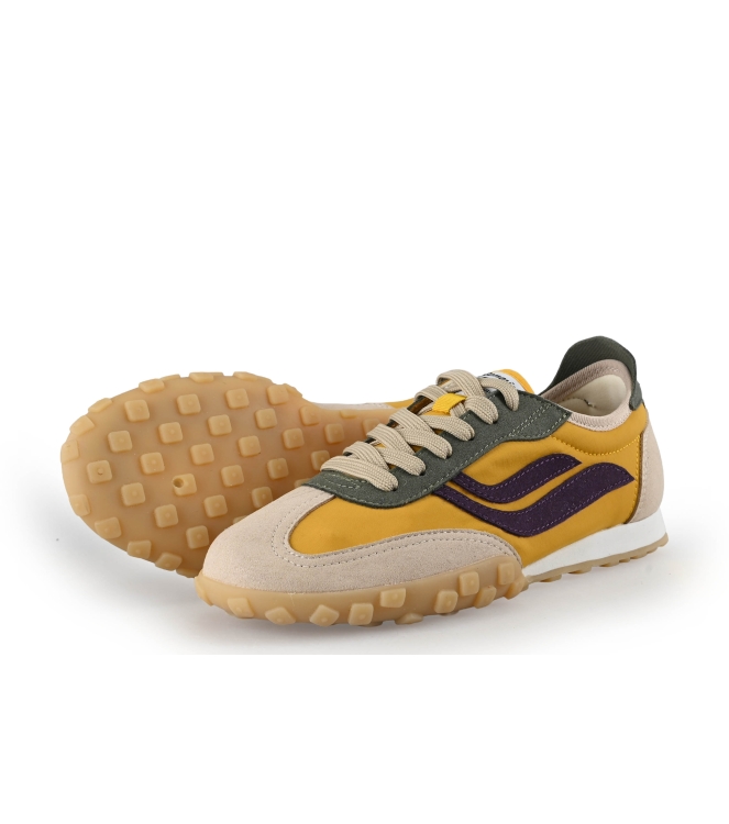 Genesis Sneaker