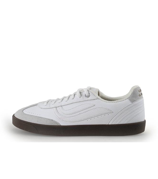 Genesis Sneaker