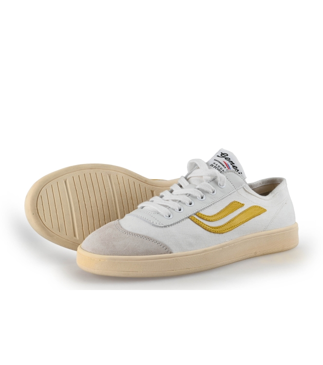 Genesis Sneaker