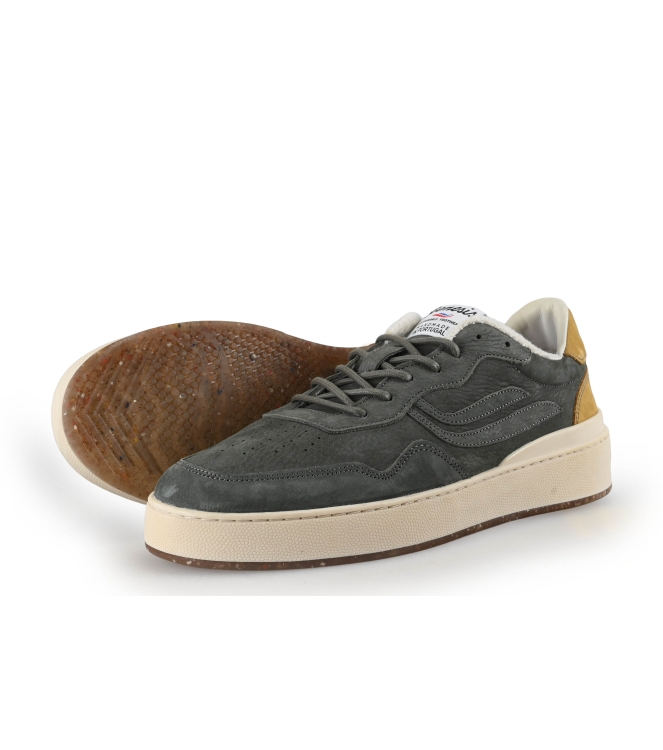 Genesis Sneaker