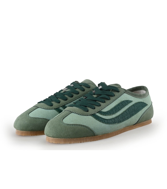 Genesis Sneaker