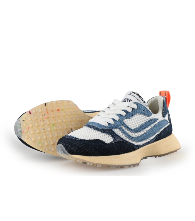 Genesis Sneaker