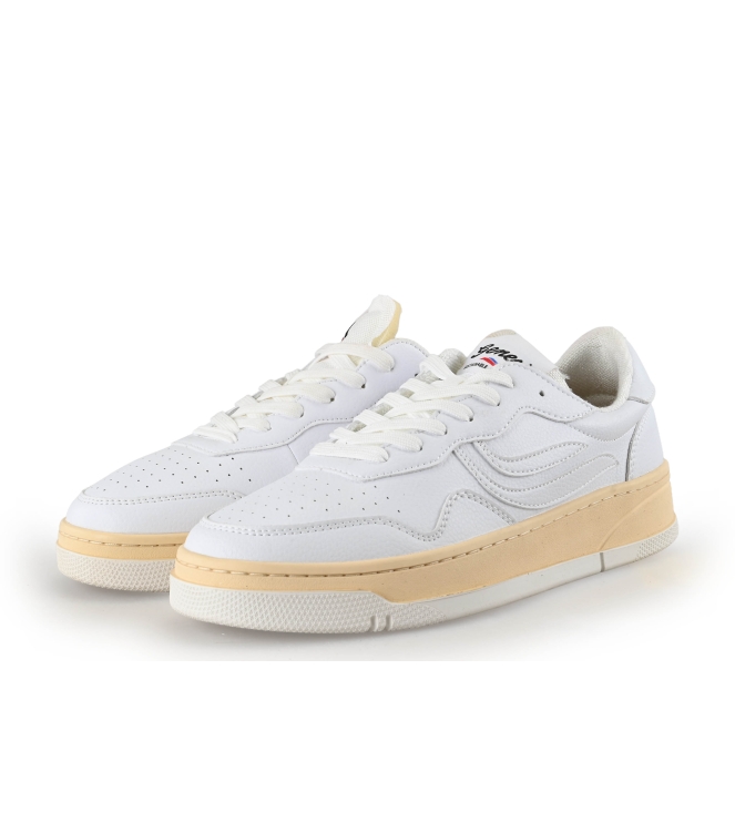 Genesis Sneaker