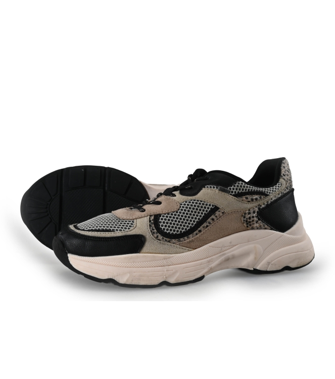 Sub55 Sneaker