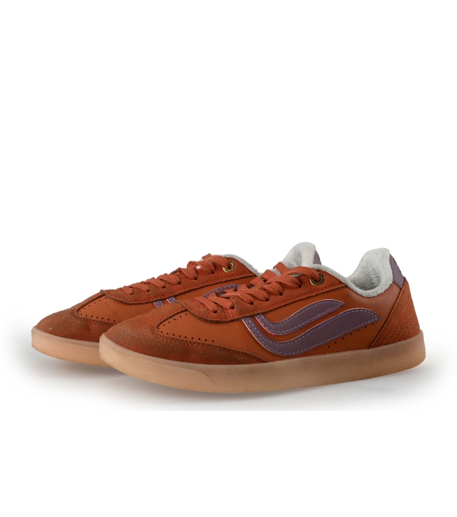 Genesis Sneaker