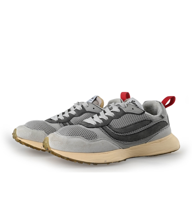 Genesis Sneaker