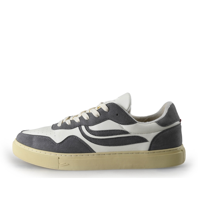Genesis Sneaker