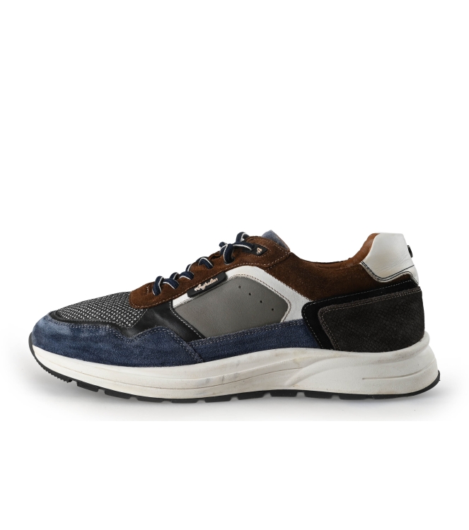 Australian Sneaker