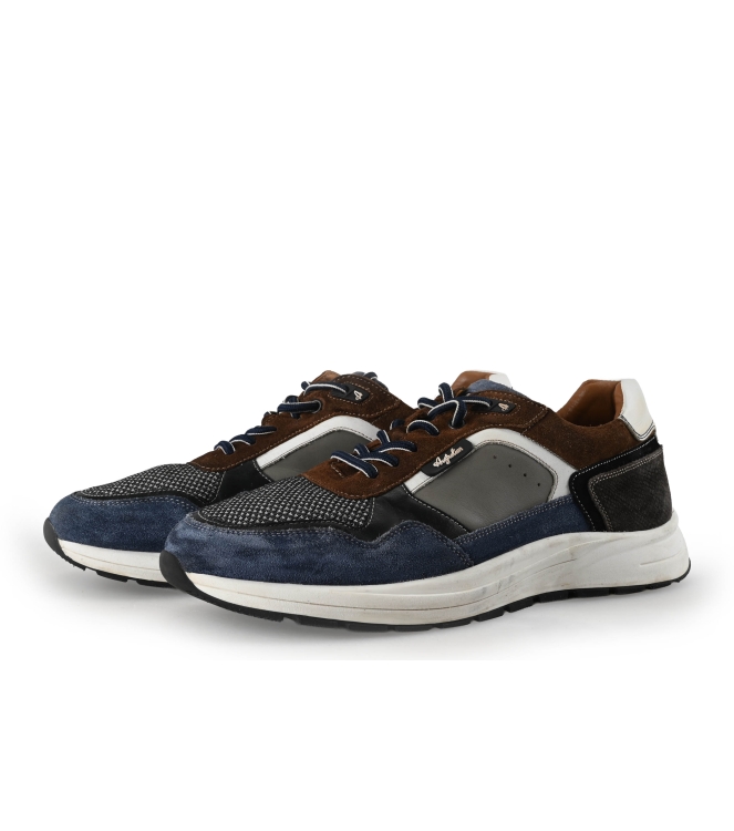Australian Sneaker