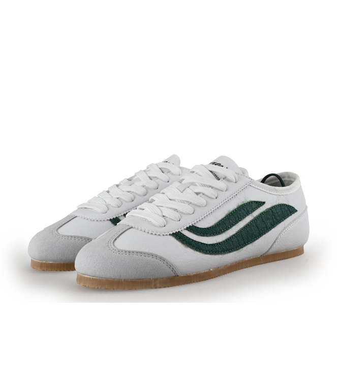 Genesis Sneaker