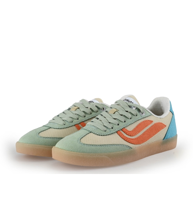 Genesis Sneaker