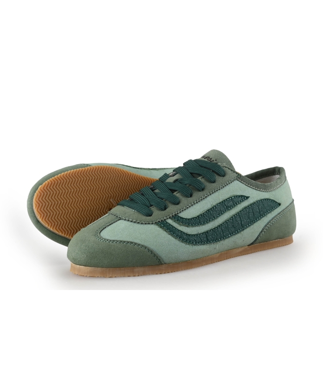 Genesis Sneaker